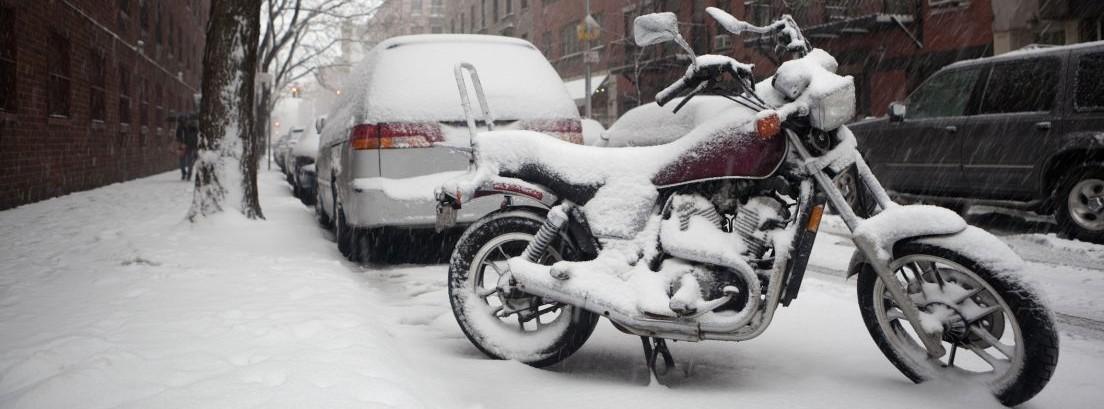 Existen cadenas para nieve en la moto? - Blogs MAPFRE
